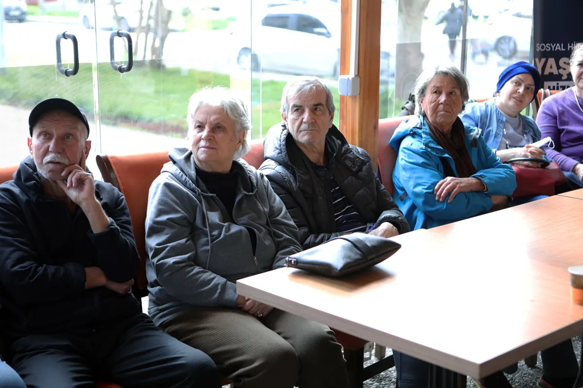 BayraklÄ±âda Bahar Eviânde AÄÄ±z ve DiÅ SaÄlÄ±ÄÄ± EÄitimi (1)-1772519829942.webp